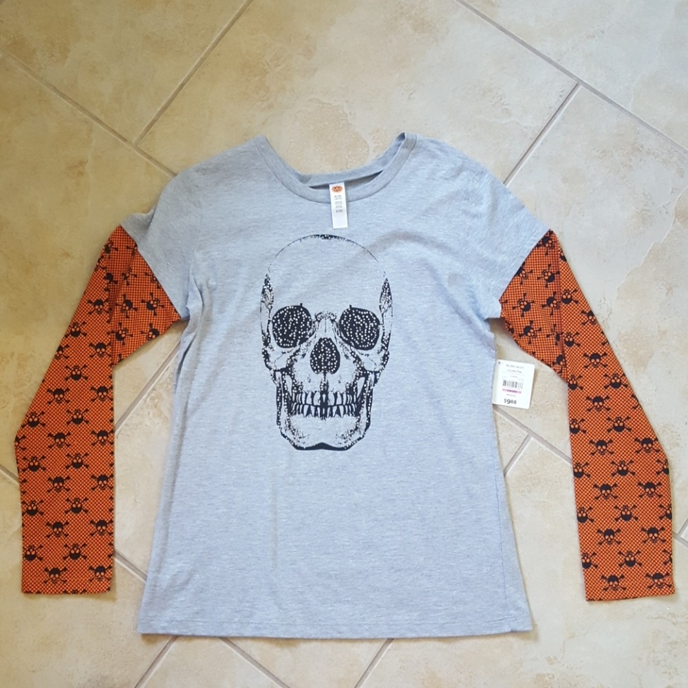 3/$10 Halloween Skull long sleeve shirt